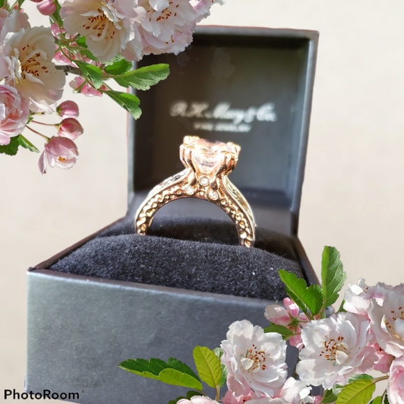 NWOT Gorgeous genuine silver ring - Picture 3 of 8